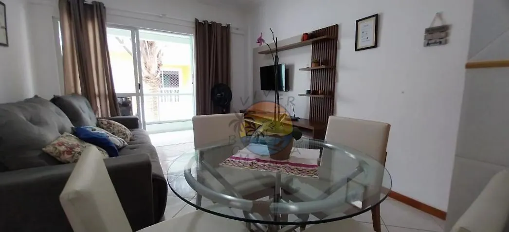 Apartamento No Centro Da Praia Com Piscina - Ap 80 Bombinhas