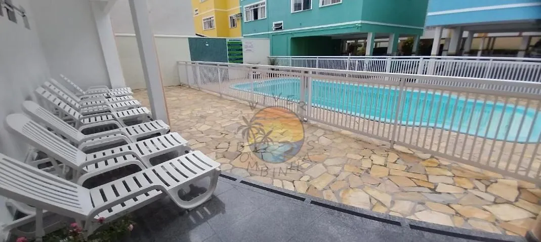Apartamento No Centro Da Praia Com Piscina - Ap 80 Bombinhas